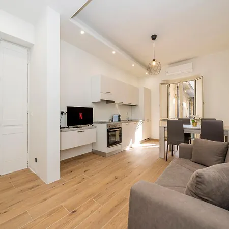 Moderno In Centro Citta Apartamento Turim